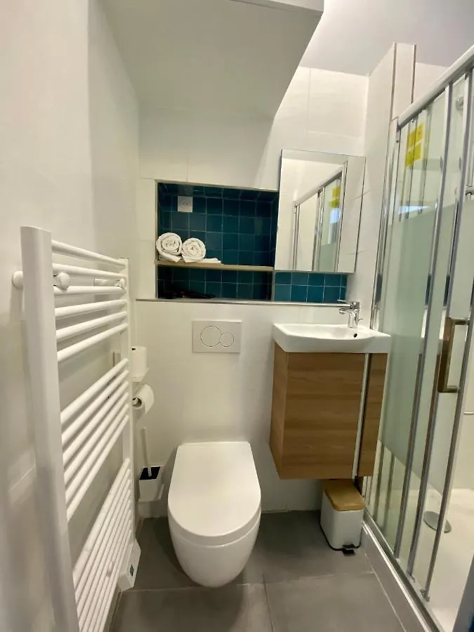 Aboukir 1 Apartment *