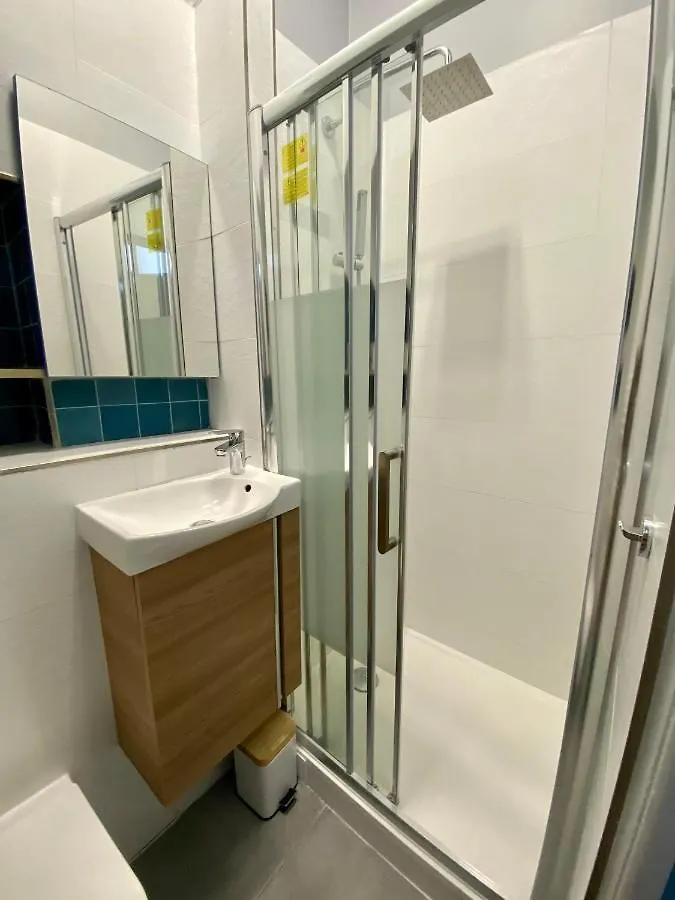 Apartment Aboukir 1 *
